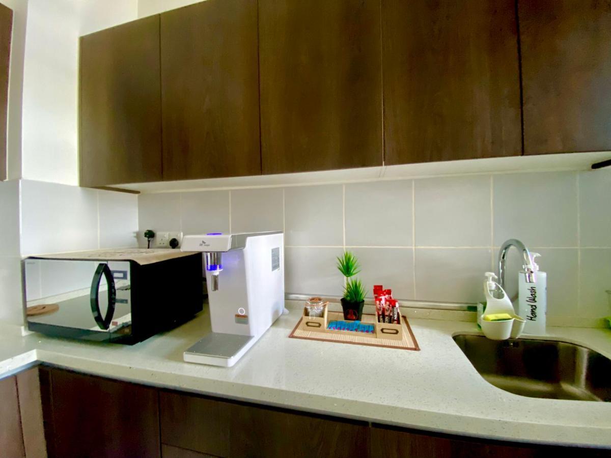 Jsadli Suite Troika Residence كوتا بْهارو المظهر الخارجي الصورة